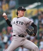 　先発し力投する西舘（撮影・北村雅宏）