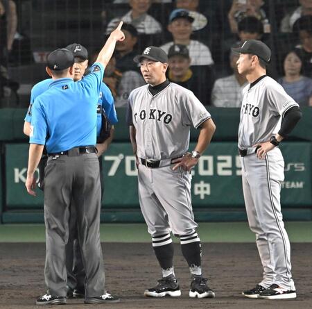 巨人・阿部監督が退場　川上以来、球団監督５１年ぶり「アンパイアにも選手にも申し訳ない」