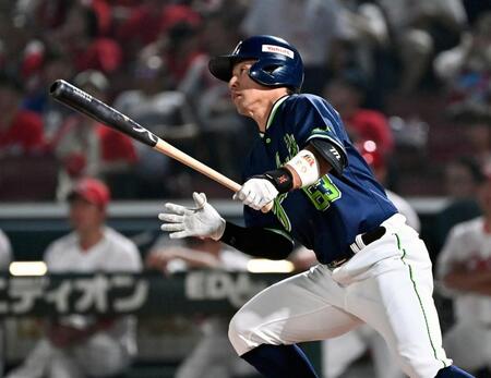 　６回、代打増田が左中間に３ランを放つ