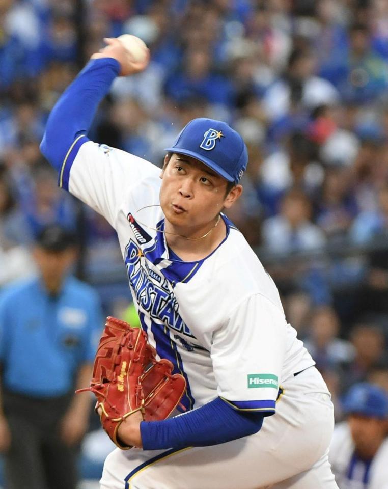 　プロ初勝利を目指し奮投する小園（撮影・佐藤厚）