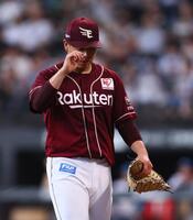 　２回、６失点で降板する藤井（撮影・中島達哉）