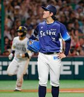 　４回、野村（奥）に２ランを浴びた隅田