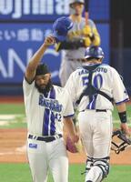 　５回、ピンチで厳しい表情のジャクソン（撮影・金田祐二）