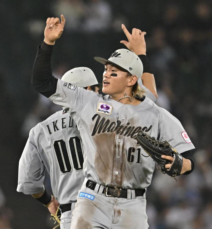 　勝利を喜ぶ山本（撮影・西田忠信）