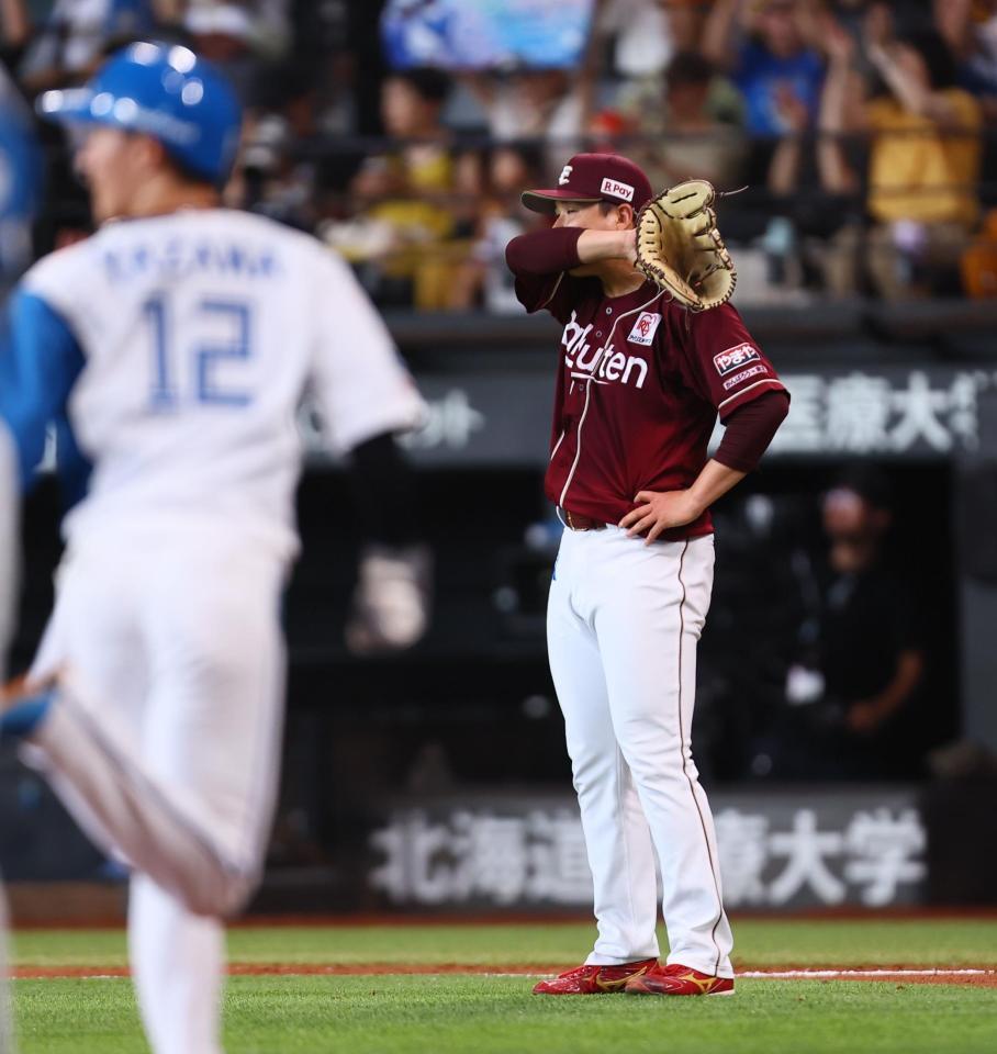 　２回、レイエスに逆転満塁本塁打を浴びた藤井（撮影・中島達哉）