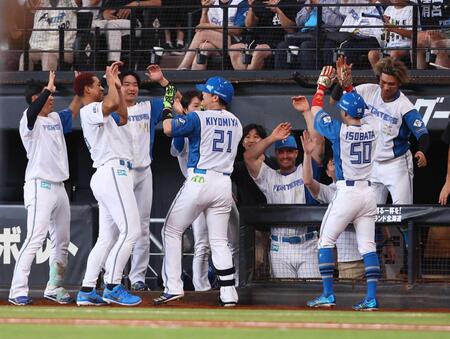 日本ハム・清宮幸「感謝」Ｖ弾　楽天３連戦７発２７点！新庄監督「情緒不安定になっちゃう」　悪送球から４点差→レイエス満弾