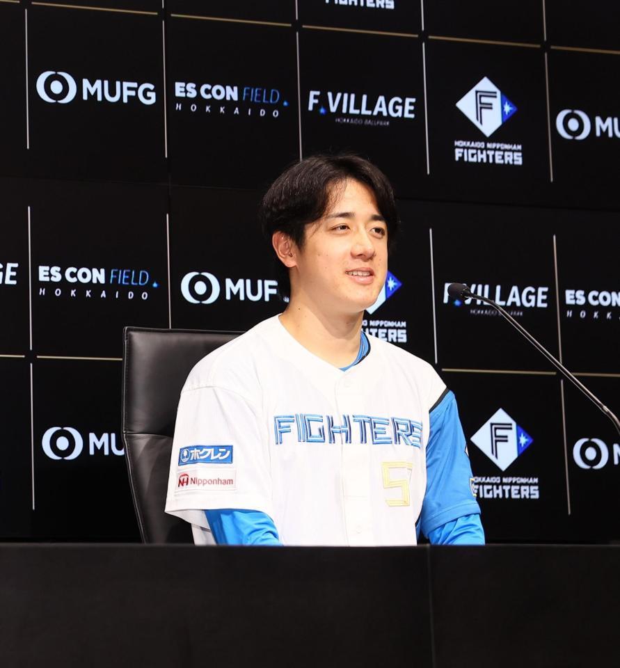 　オールスターの監督推薦に選ばれ、抱負を語る北山（撮影・中島達哉）