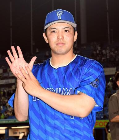 　７回４安打無失点で８勝目を挙げた東（撮影・佐藤厚）