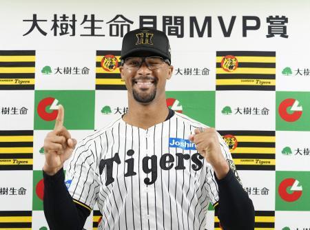 西川、モイネロらが受賞　６月のセ、パ月間ＭＶＰ