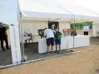 　球場入り口付近に設置された長嶋茂雄さんの追悼記帳所