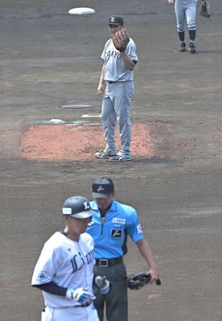 　１回、２点本塁打を打たれた田中将（撮影・持木克友）