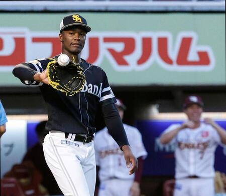 　２回、入江に先制打を許したモイネロ