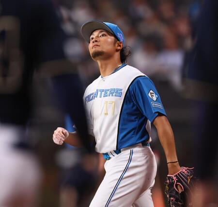 　５回、西野に適時打を許した伊藤（撮影・中島達哉）