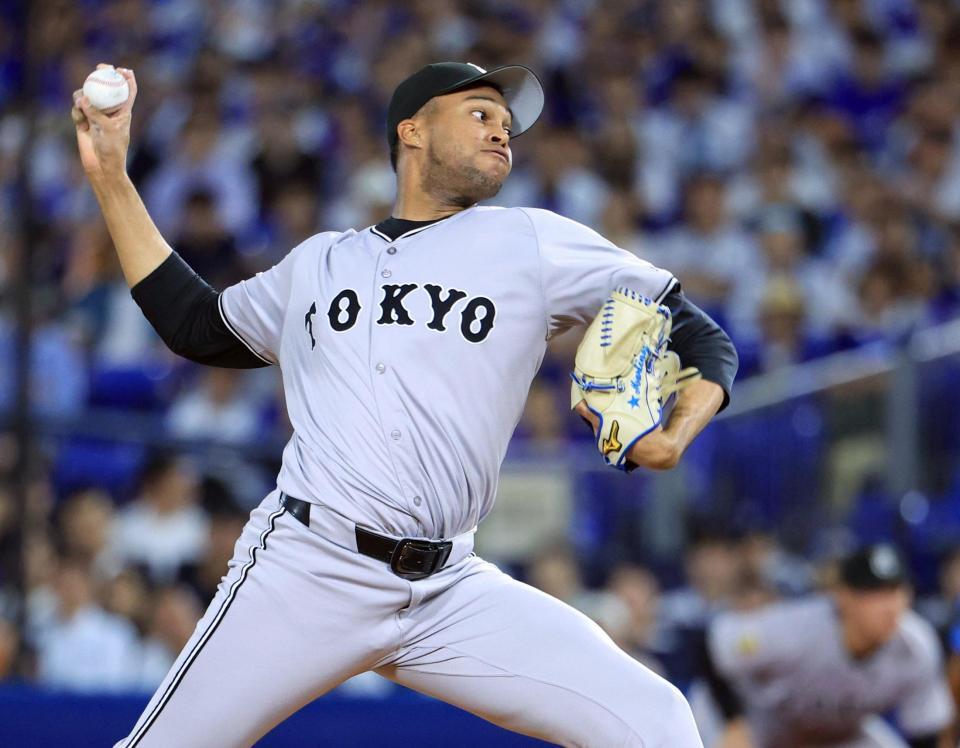 　１１回裏に登板したマルティネス