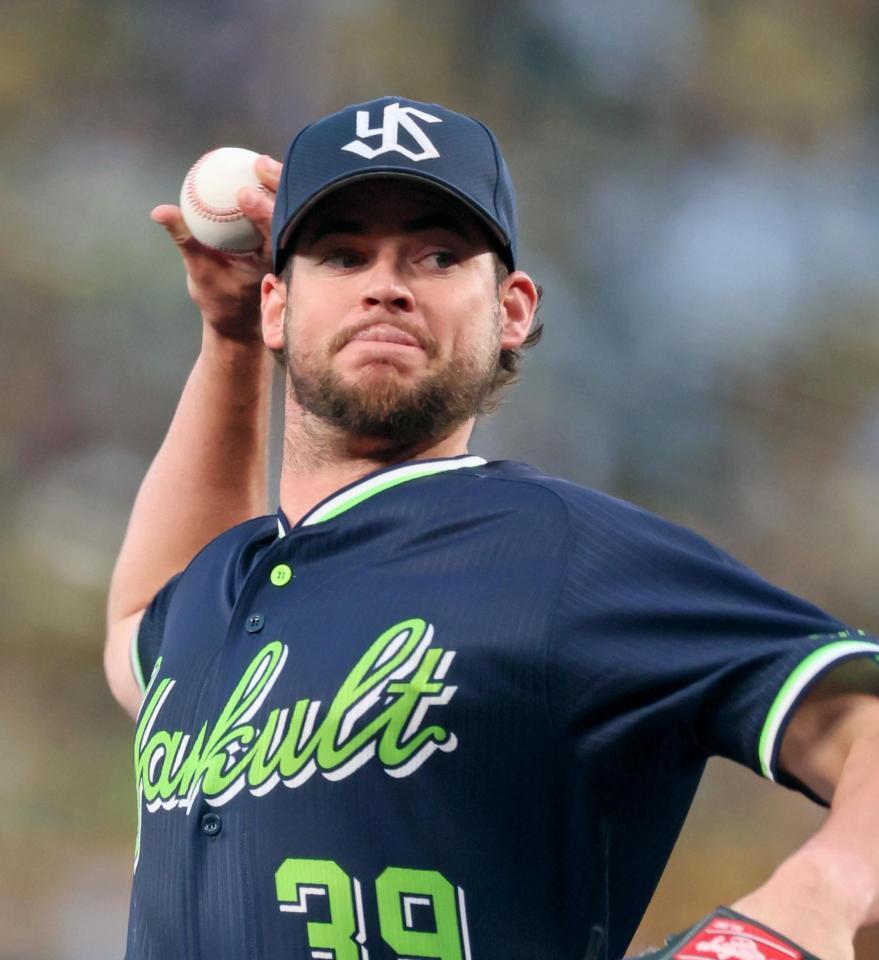 　阪神打線を相手に力投するランバート（撮影・立川洋一郎）