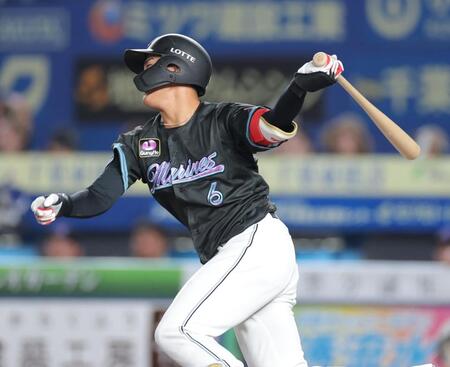 　６回、投ゴロに倒れる西川（撮影・西岡正）