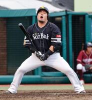 　５回、山川が見逃し三振に倒れる