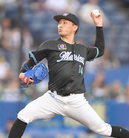 　力投する小島（撮影・開出牧）