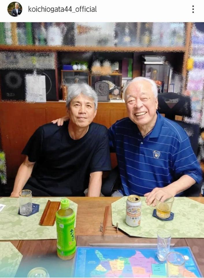 　須藤豊氏と。緒方耕一氏のインスタグラム（ｋｏｉｃｈｉｏｇａｔａ４４＿ｏｆｆｉｃｉａｌ）より