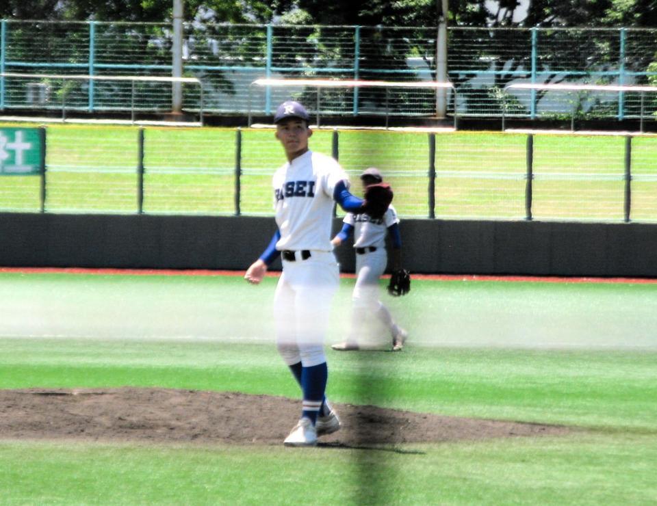 　２番手で登板し、２回を無安打無失点で抑えた徳山翔守投手