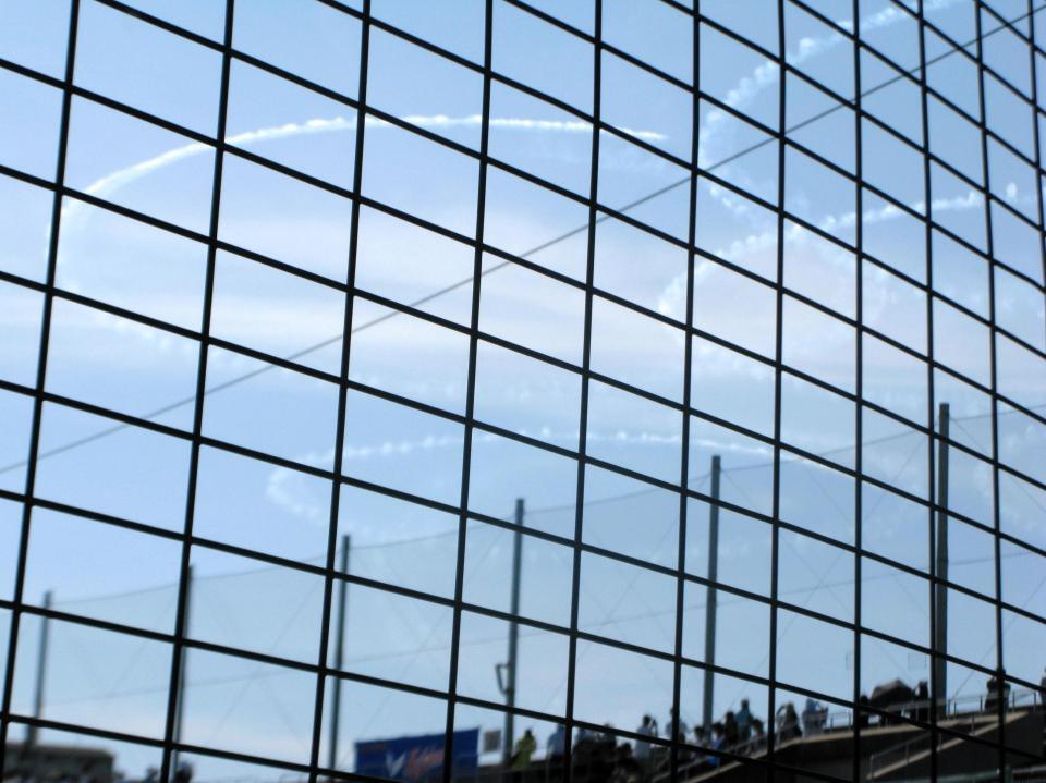 　ブルーインパルスの飛行機雲