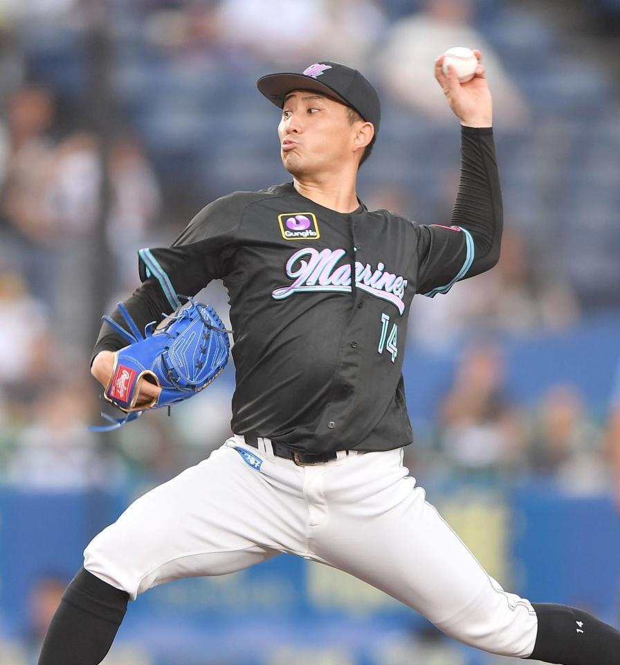 　力投する小島（撮影・開出牧）