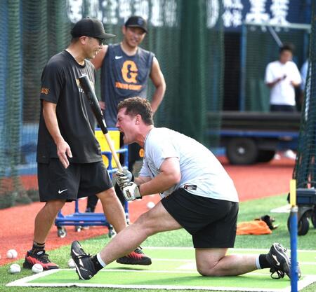 【写真】リチャード「うわーっ」阿部監督の名物ティーに悲鳴