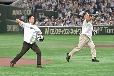 西武レジェンドＯＢ中島裕之氏＆片岡保幸氏がセレモニアルピッチ　中島氏は後半戦のキーマンにベテラントリオを指名