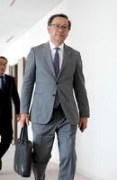 　議長を務めた日本ハム・井川伸久オーナー（撮影・金田祐二）