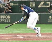 　４回、遊ゴロに打ち取られた万波（撮影・持木克友）