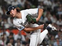 　日本ハム打線を相手に力投する高橋（撮影・佐藤厚）