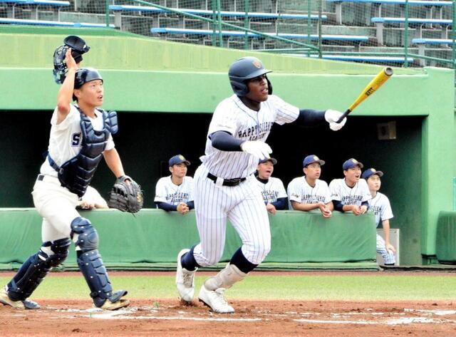 元中日ドミンゴ氏息子・エミールが3安打4打点！高校通算20本塁打