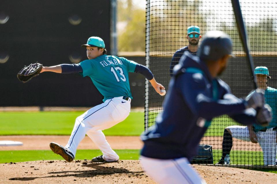 　ＤｅＮＡの入団が正式発表された藤浪（共同）