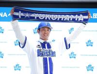 　入団会見に臨んだ藤浪（撮影・金田祐二）