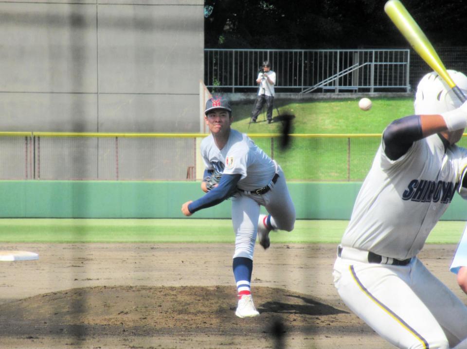 　先発した横浜の奥村頼