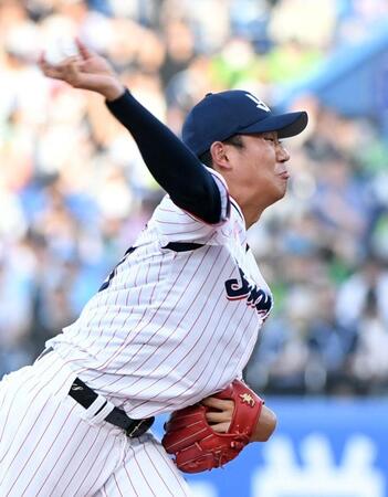 　広島打線に立ち向かう奥川（撮影・佐藤厚）