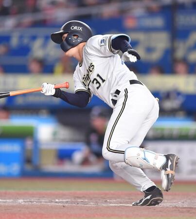 　５回、遊ゴロに倒れた太田（撮影・開出牧）