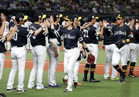 西１-４ソ（２１日）　ソフトバンク、今季初の６連勝