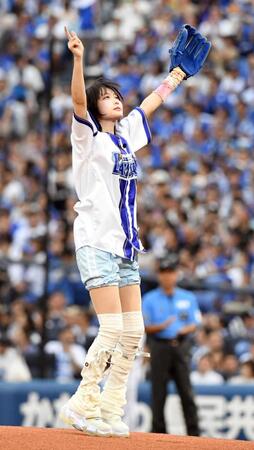 ノーバン始球式のあのちゃん、実は猛特訓していた　一本背負い＆メンコでフォーム劇的改善