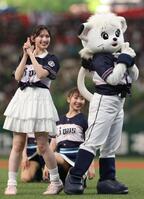 　ポーズを決める超ときめき♡宣伝部・菅田愛貴＝２１日