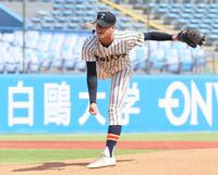 　先発し力投する帝京・黒木大地（撮影・石井剣太郎）