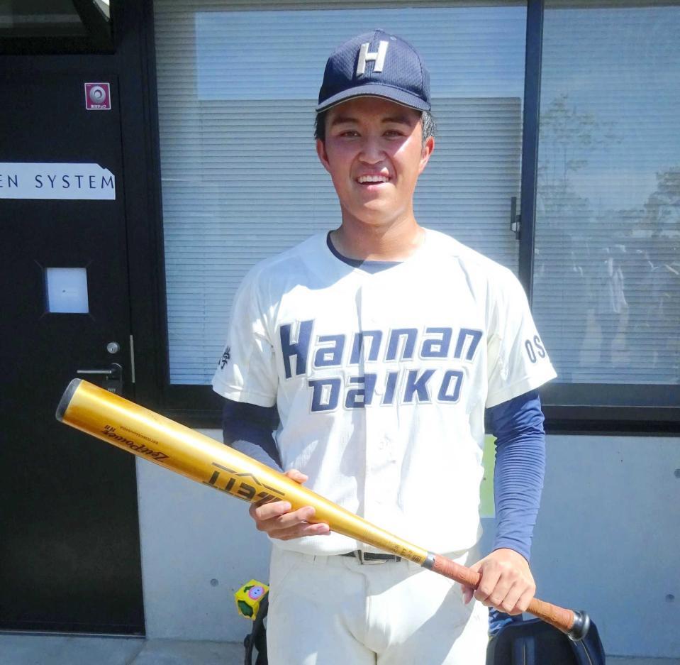 　代打逆転サヨナラ打の阪南大高・中嶋