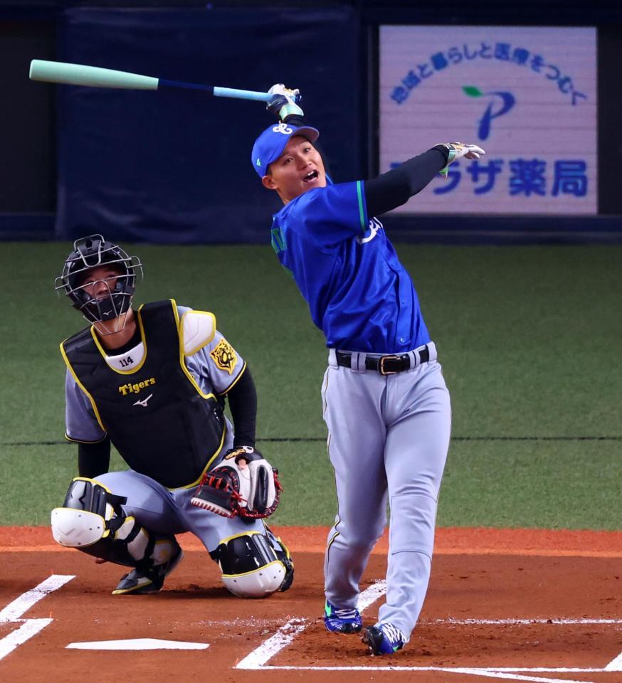 　ホームランダービーで初戦で敗退する森下（撮影・山口登）