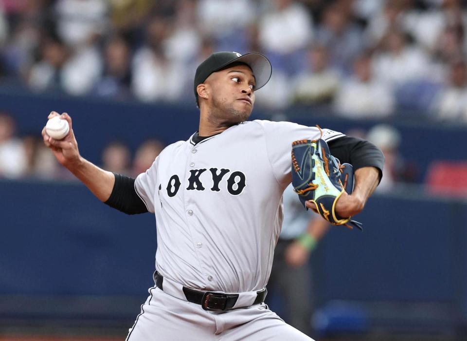 　先発し力投するマルティネス（撮影・北村雅宏）