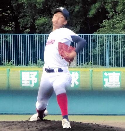 　先発して力投する橿原・上