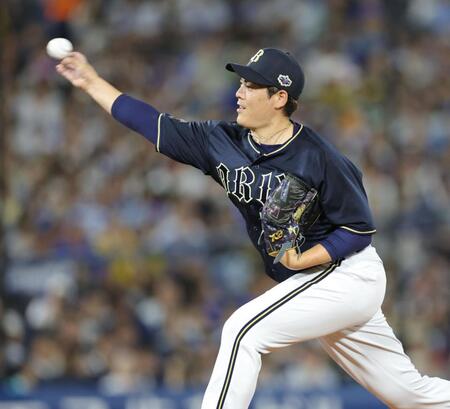 　４回に登板し力投する九里（撮影・西岡正）