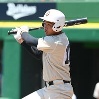 　９回、サヨナラ打を放つ代打の小野・松井敬悟（撮影・西田忠信）