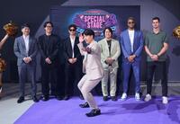 　スペシャルステージに登場した（左から）巨人・泉口友汰、山崎伊織、吉川尚輝、大勢、甲斐拓也、ライデル・マルティネス、フォスター・グリフィン