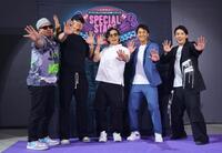 　スペシャルステージでポーズを決める（左から）ソフトバンク・山川穂高、杉山一樹、野村勇、柳町達、周東佑京