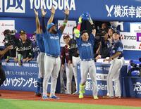 　４回、ソロを放ち喜ぶ清宮幸（撮影・金田祐二）